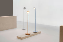 Lade das Bild in den Galerie-Viewer, Akku-Stehleuchte LED PARROT - light blue