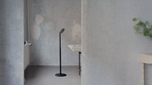 Lade das Bild in den Galerie-Viewer, Akku-Stehleuchte LED PARROT - black