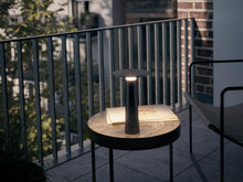 Lade das Bild in den Galerie-Viewer, Akku-Tischleuchte LED lix - pearl white